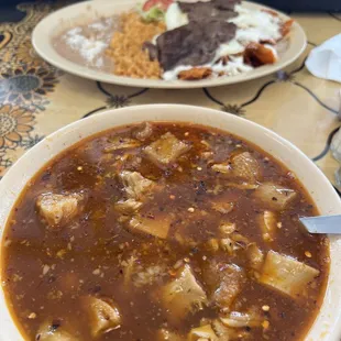 Menudo y Chilaquiles