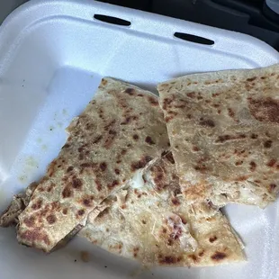 Not enough cheese and chicken was bland