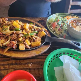 Special pork fajita platter.