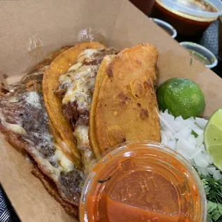 Quesa taco