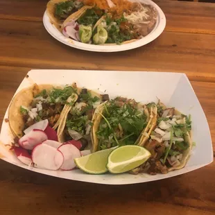 Tacos! Uno de cada de uno.