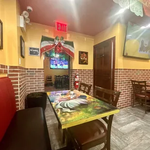 sushi and sashimi, interior