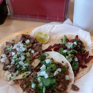 Mini Tacos de Pastor, Molleja y Tripa