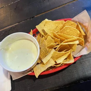 Chips &amp; Queso