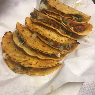 tacos $2 ea de asada,pastor,birria,cabeza, chorizo,lengua