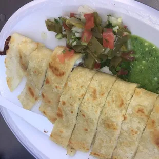 Quesadilla de Cabeza ( Head Meat, not the brains ok)