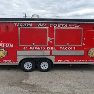 a red food truck