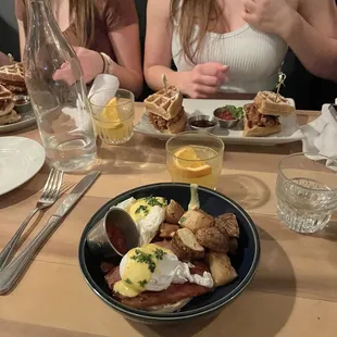 Eggs Benedict