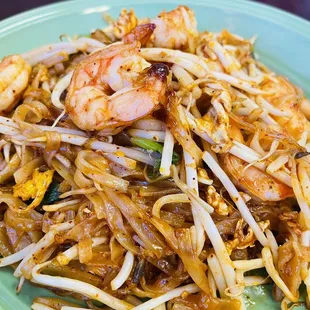 Phad thai shrimps