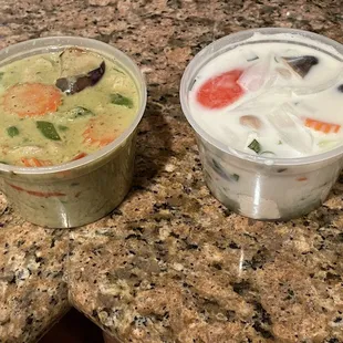 Green curry and Tom Kha soup
