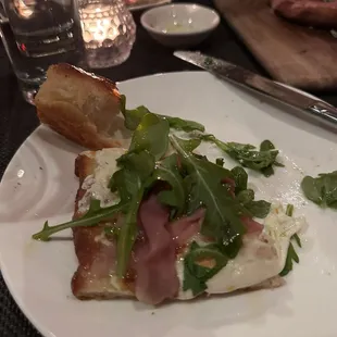 Prosciutto, mozzarella arugula, pizette. AMAZINGLY GOOD.