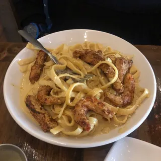 Cajun Chick'n and Shrimp Alfredo