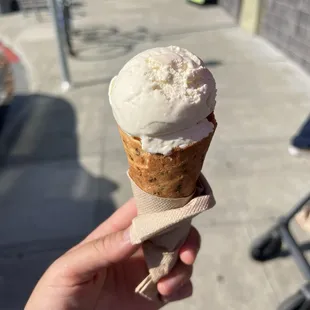 Lavender and cardamom on a black sesame cone