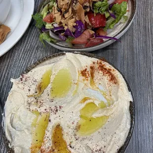 Hummus and fatoosh salad