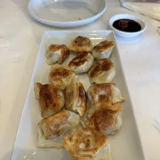 10 Pan-Fried Lamb Onion Dumplings