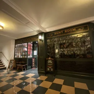 Front entrance of the shop ( it&apos;s located in the basement of Cavalier hotel)