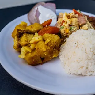 Hut Special Chop Suey