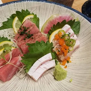 Hamachi Sashimi