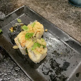 Seared Tuna Spicy Salmon Roll