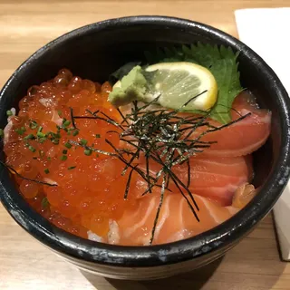 Salmon Ikura Don