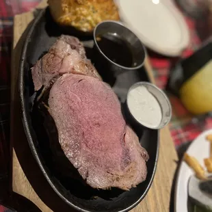 Queen cut prime rib