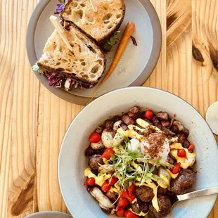 Pastrami sandwich + breakfast hash