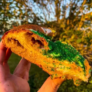 King Cakeeeee! (instagram: @diningwithkels)