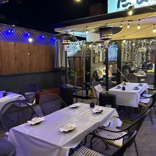 Outdoor Front Dining