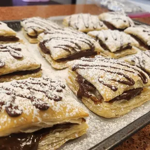 Chocolate snow puffies