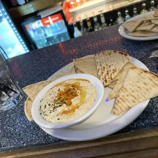 Hummus (appetizer size)