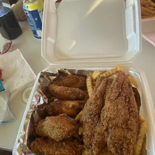 This was a fish and wing basket came with 6 wings and 2 pieces of fried fish and well seasoned fries everything was so fresh and flavorful