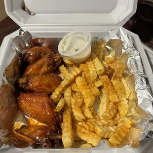 Hot honey wings ()