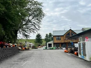 Detweiler's Country Store