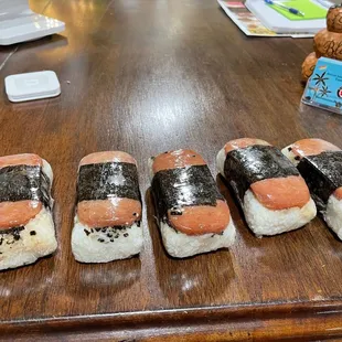 Spam musubi