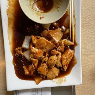 Hunan extra spicy is hardly spicy. Too salty, rice portion too tiny.