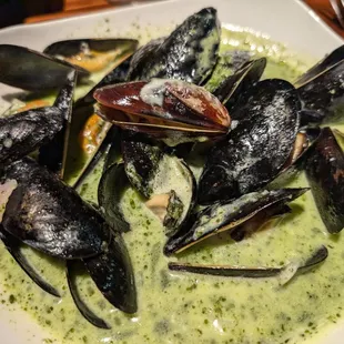 Pesto Mussels