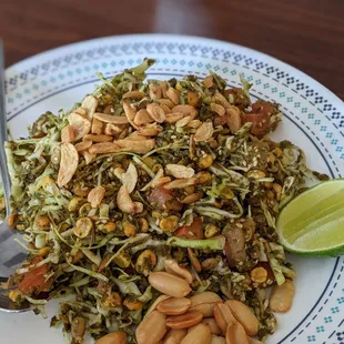 Tea leaf salad