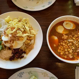 22. House Special Noodle