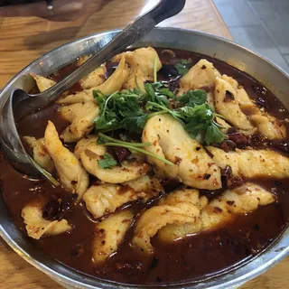 F7. Fish Fillet in Hot Chili Oil