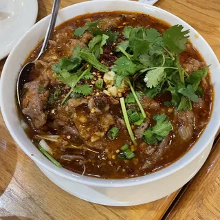 B4. Beef with Hot Sauce
