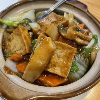V7. Tofu and Vegetable Stew
