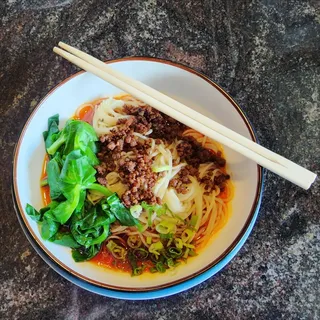 302 Dan Dan Noodle 302 特色担担面