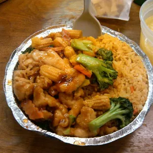 Chicken with broccoli and baby corn