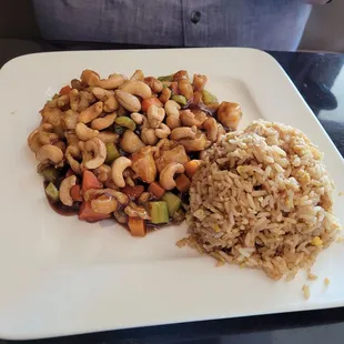 Cashew chicken lunch special, served with an egg roll or soup