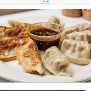 Fried&amp; steam dumplings