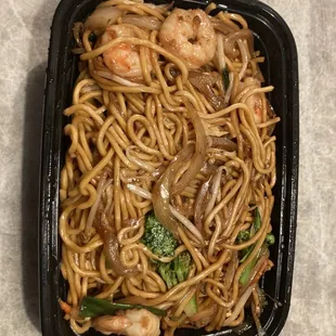 Shrimp yakisoba