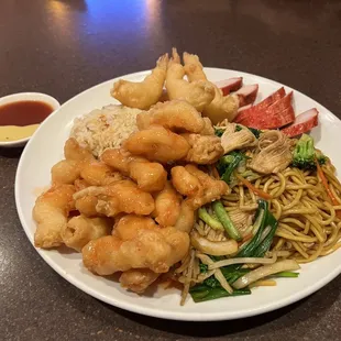 Deluxe combination dinner $14.95!