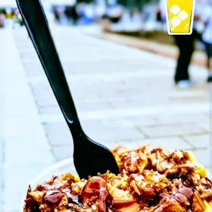 Pulled Pork Mac - 16 tickets  (get extra BBQ sauce)