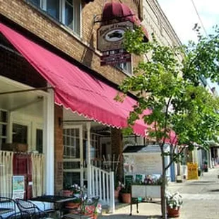 Taste of Country (front, sidewalk view)