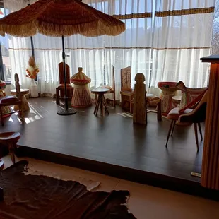 Some beautiful stuff they have.